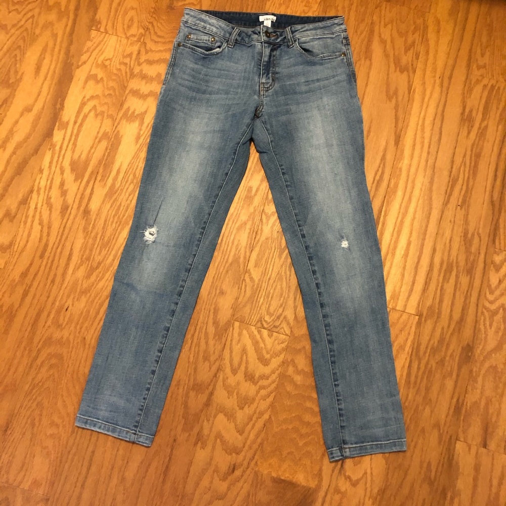 Abound size 5 straight leg jeans